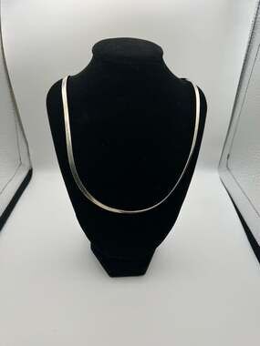 Vintage Italian 925 Sterling Silver Herringbone Chain Necklace